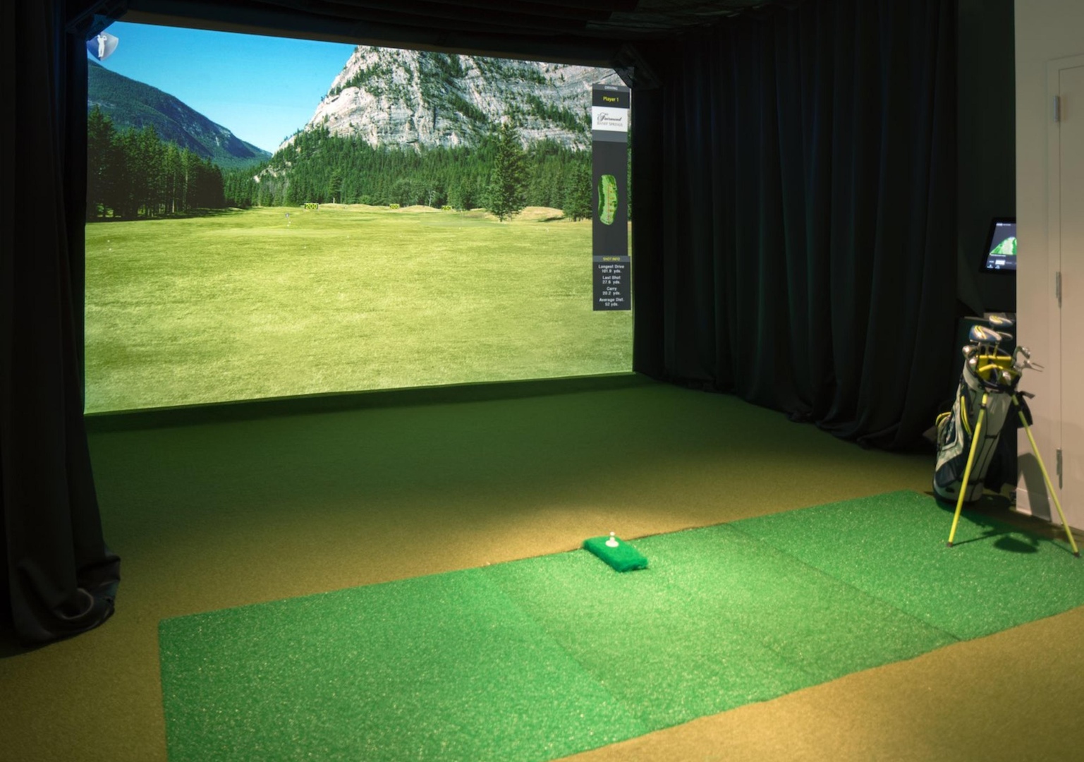 Golf simulator